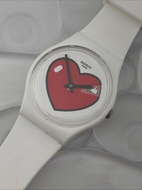Swatch Watch - GW718 - LOVE O'CLOCK